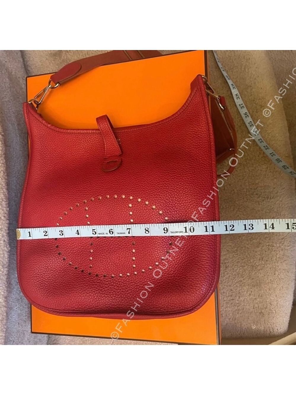 Hermés Evelyne III 29 PM in Rouge Garance Clemence Leather Red Crossbody Bag - Picture 14 of 16